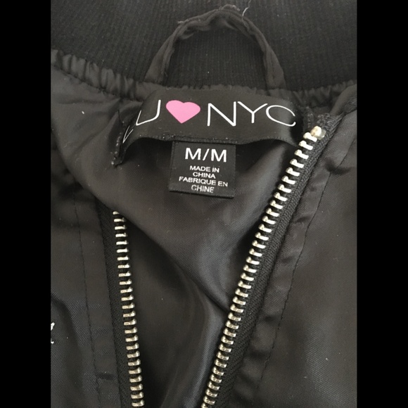 Black zip up jacket - Picture 2 of 4